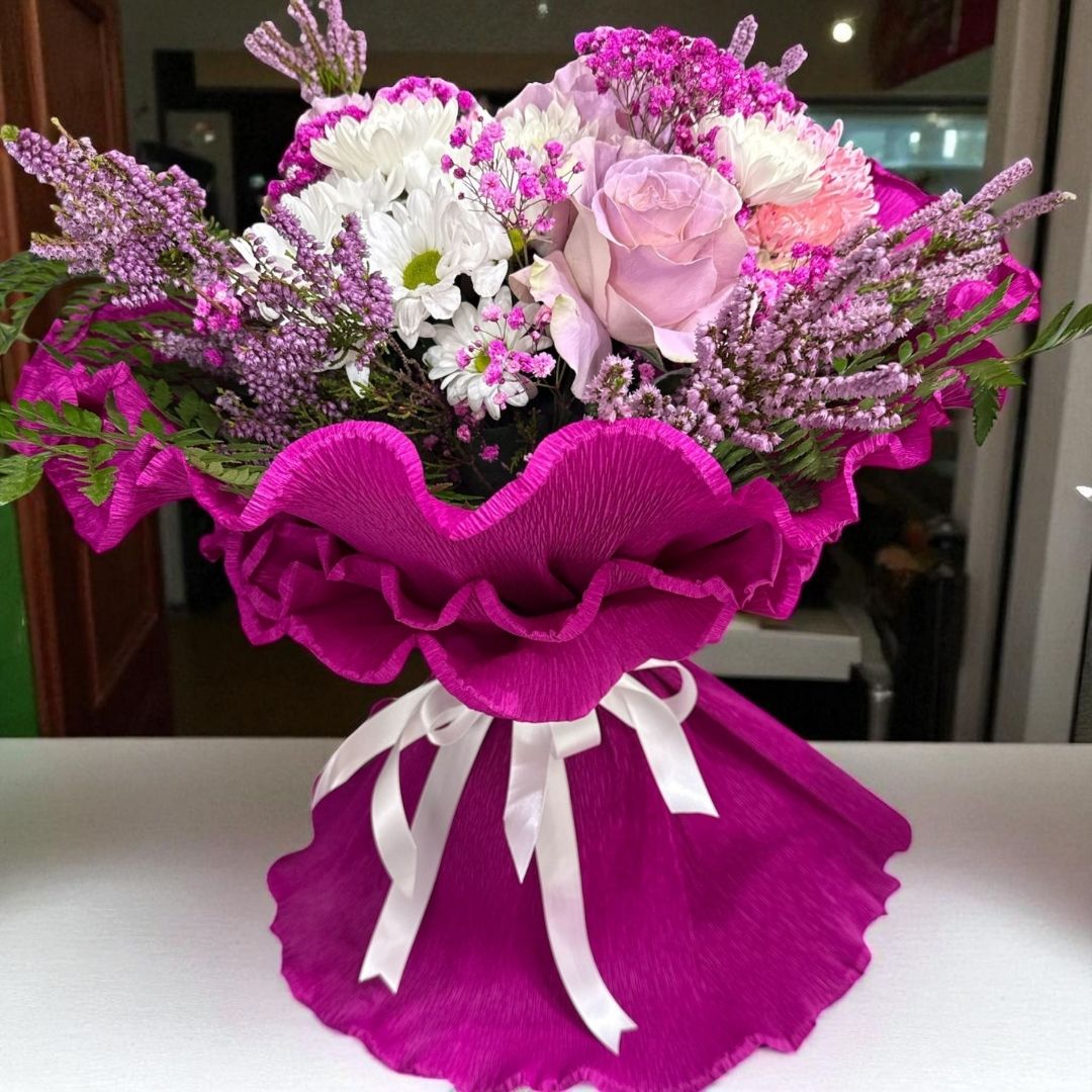 Ramo “Sueño Lila” – Flores naturales en tonos pastel